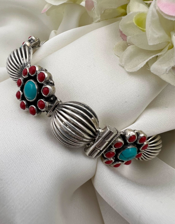 Turquoise Coral Dot Silver Shell Kada