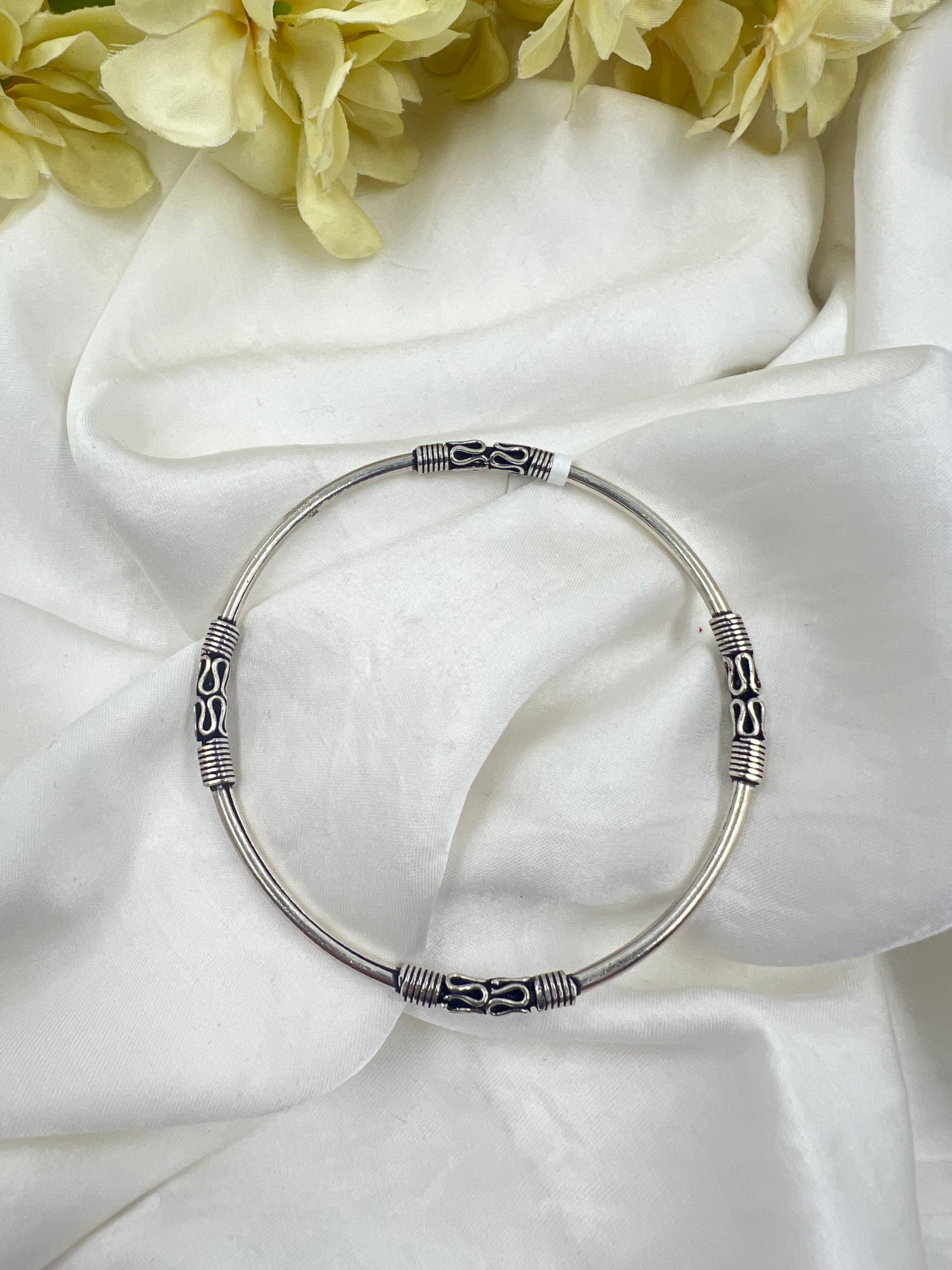 SleekSilver Bangle