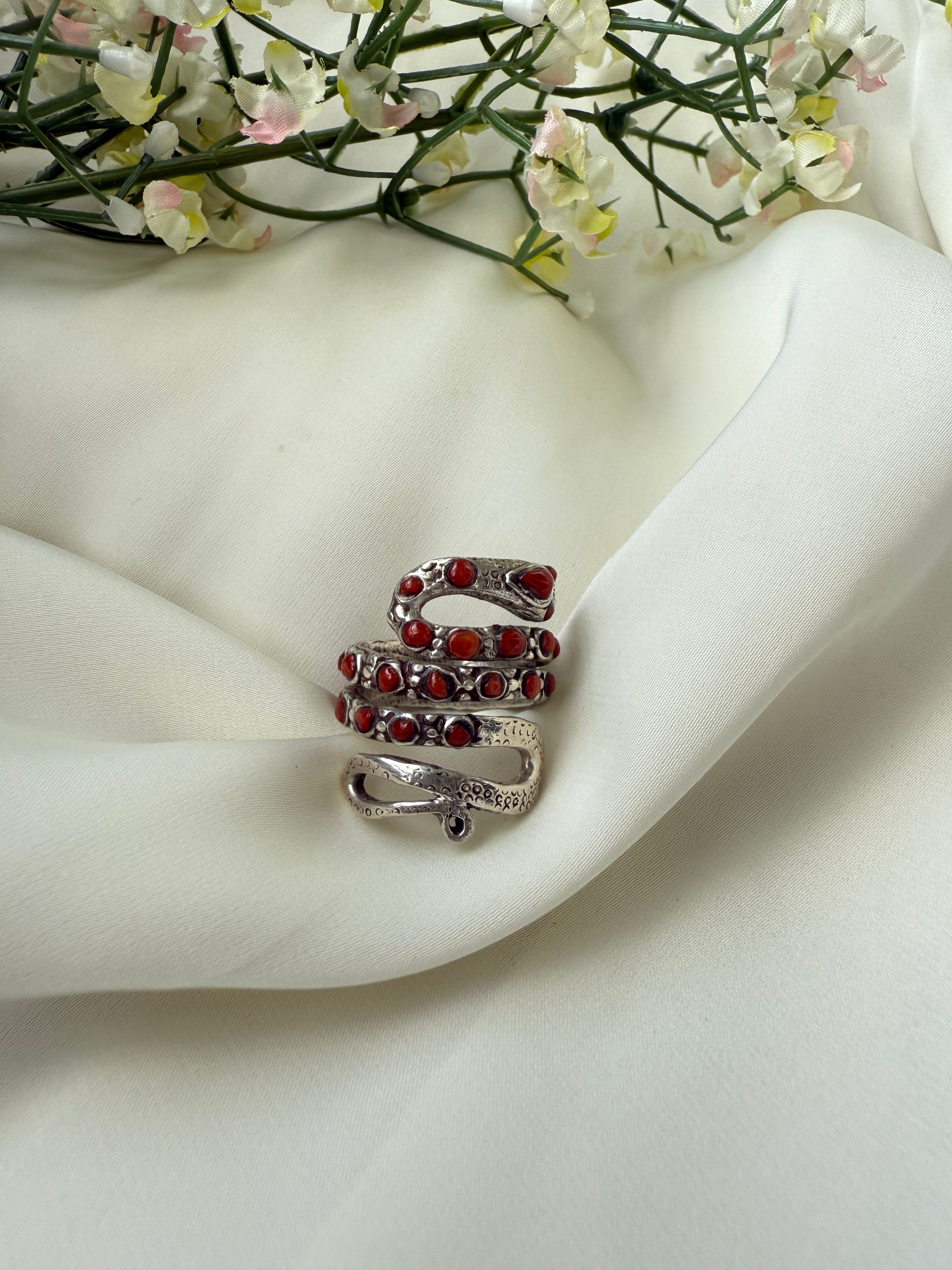 Crimson Serpent Ring