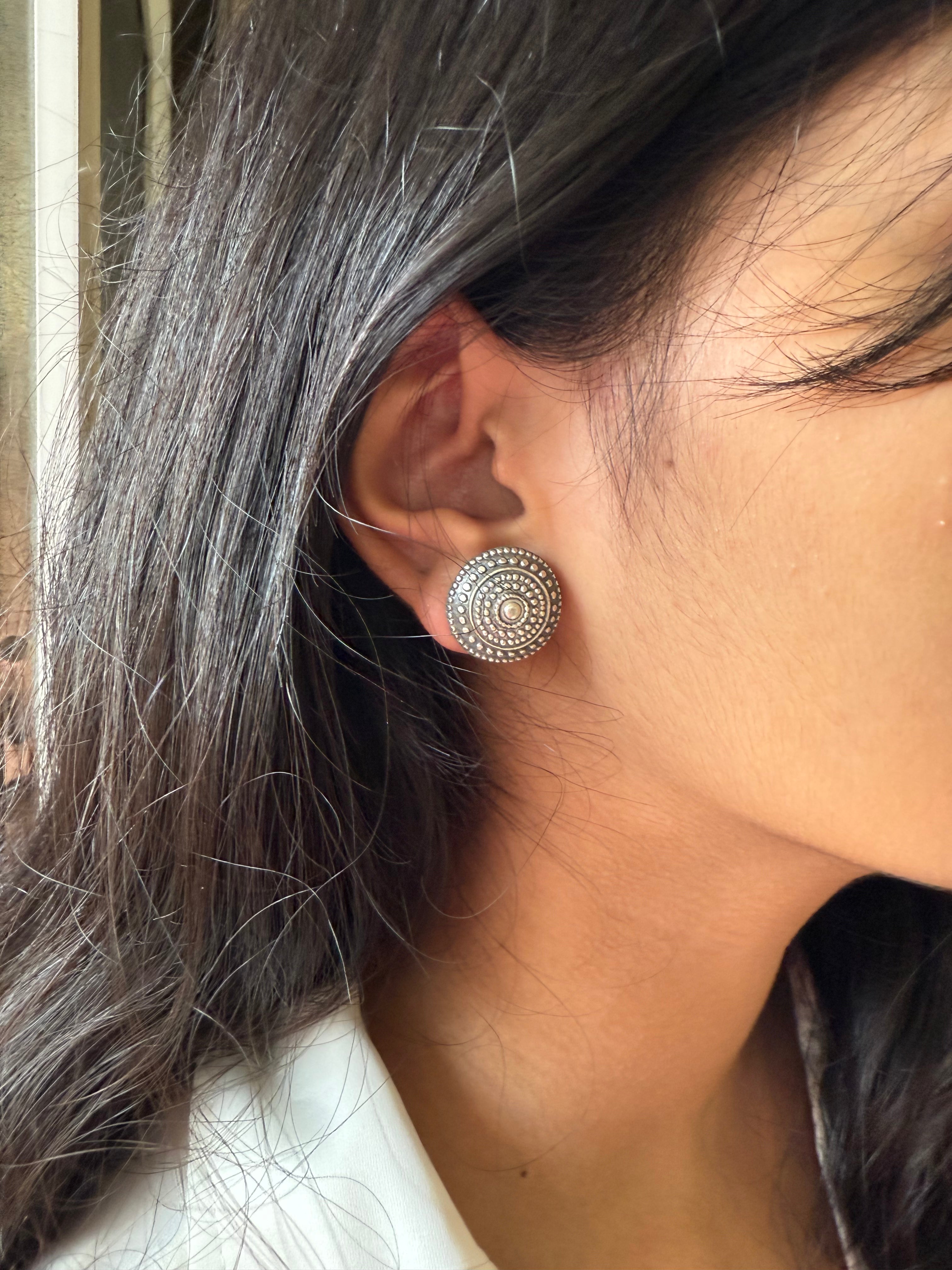 Ruhani  Studs