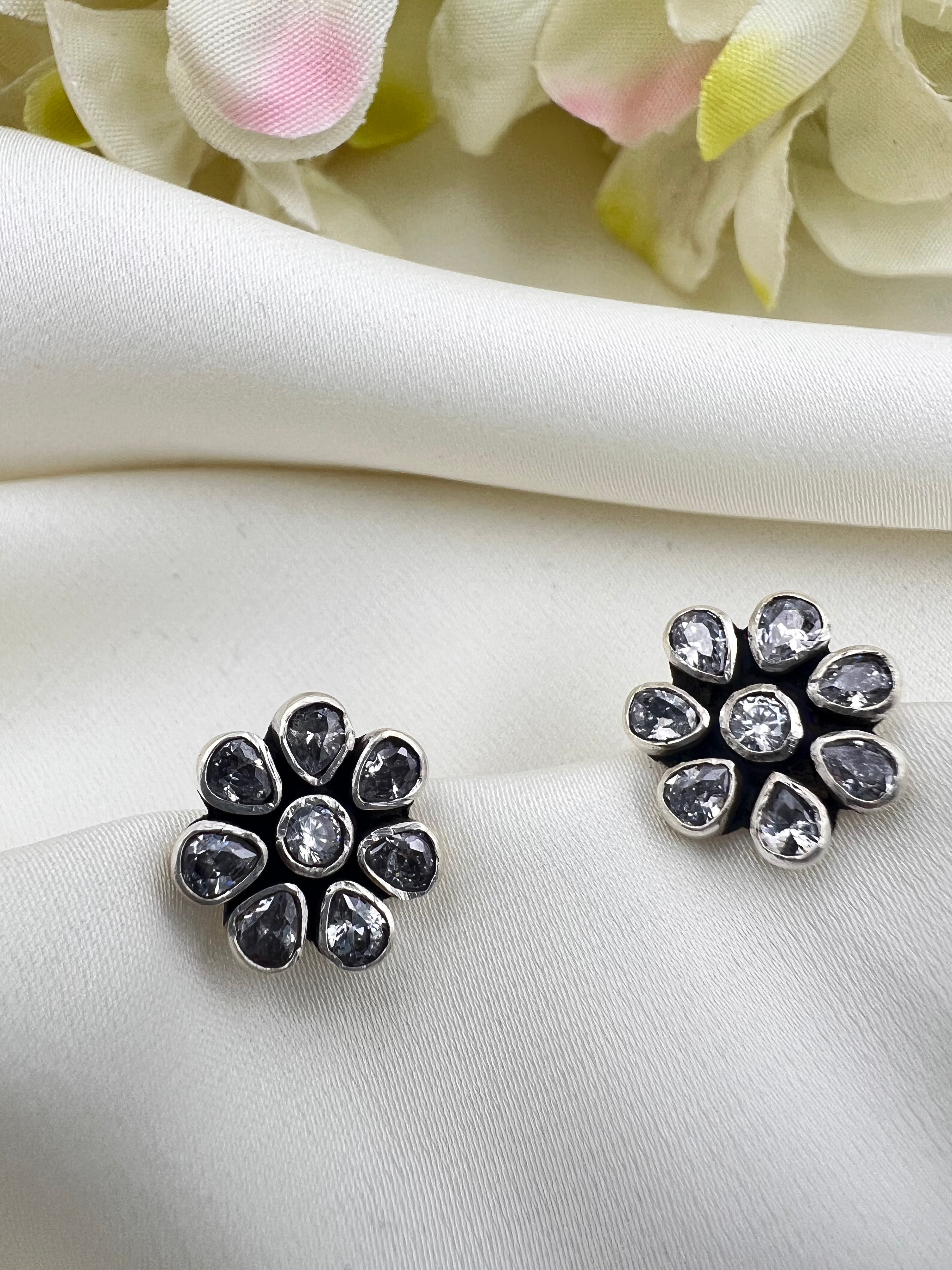Floral White Blossom Earring