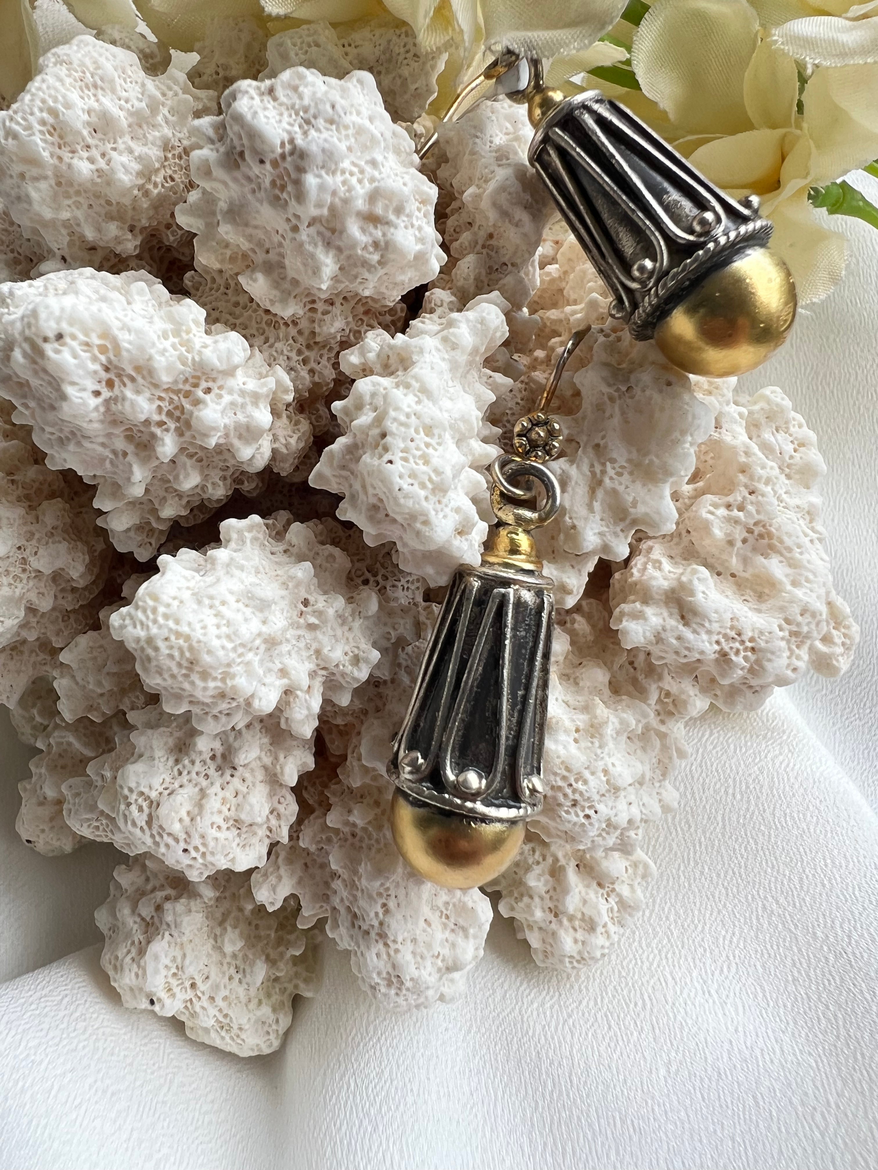 Two-Tone Beat Earrings