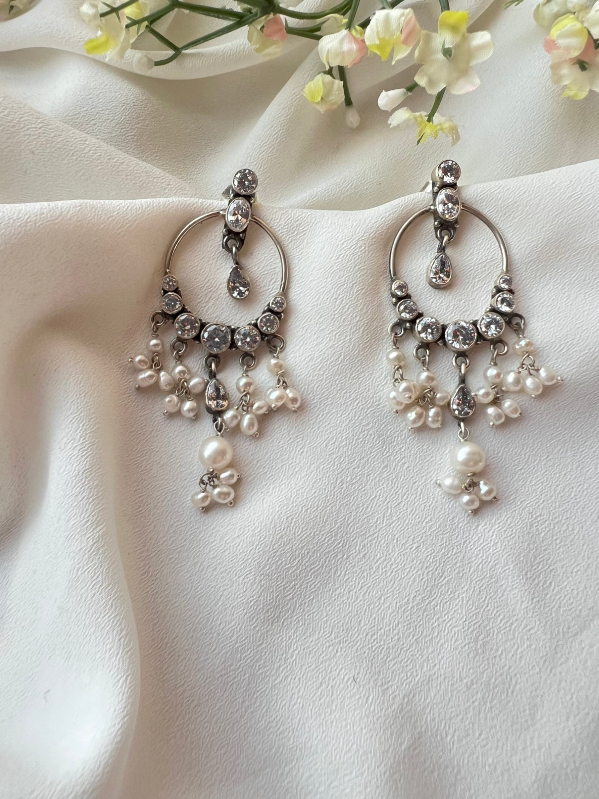 Pearl Mirage Earring