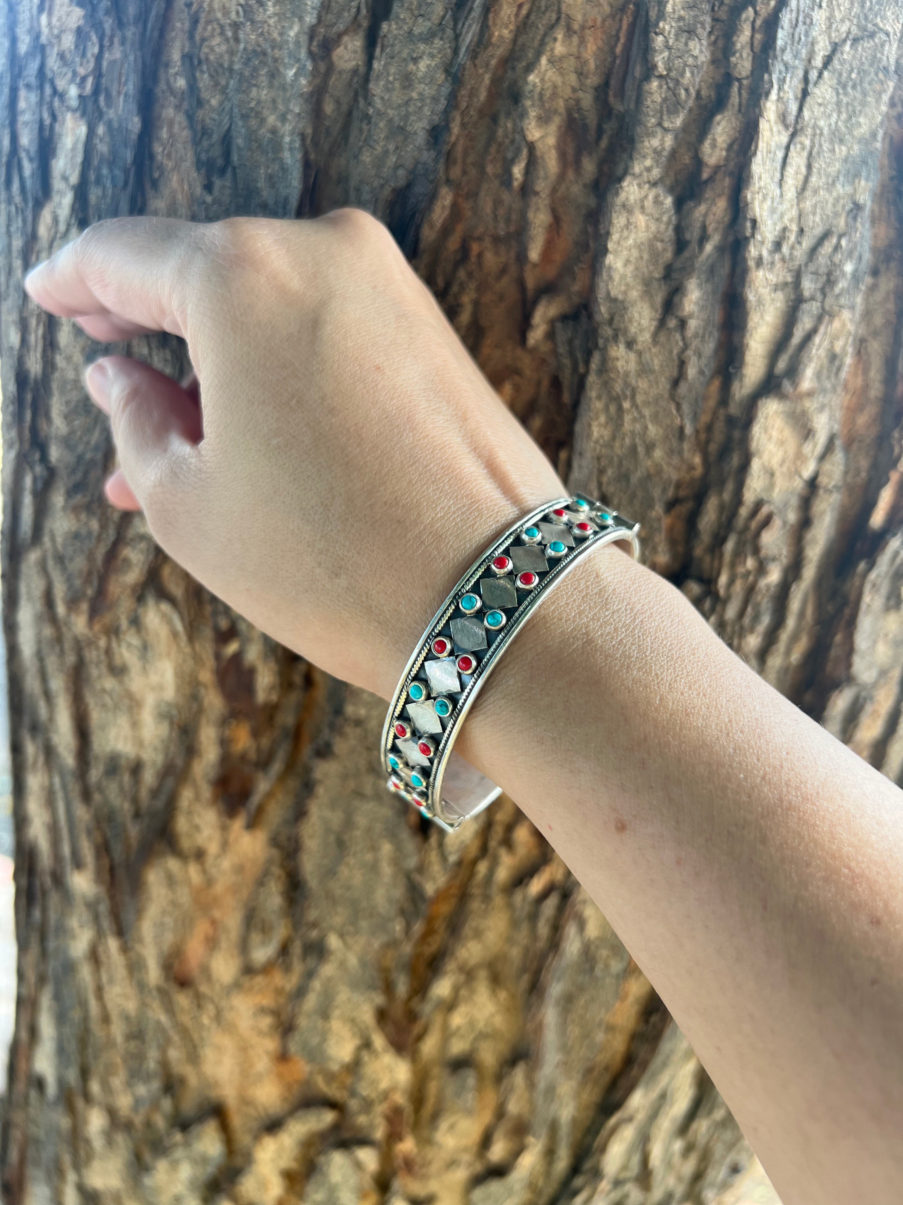 Turquoise Coral Twist Kada