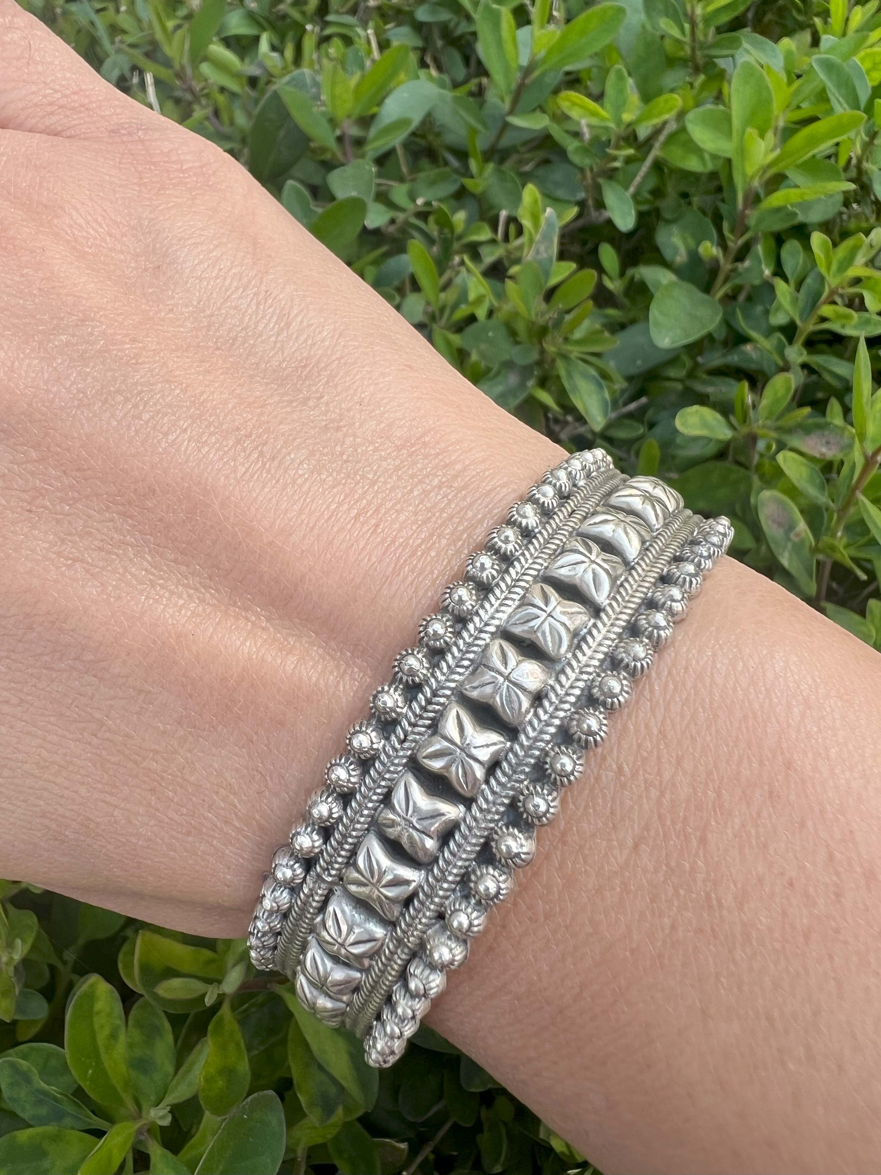 Silver Cubic Belt Kada