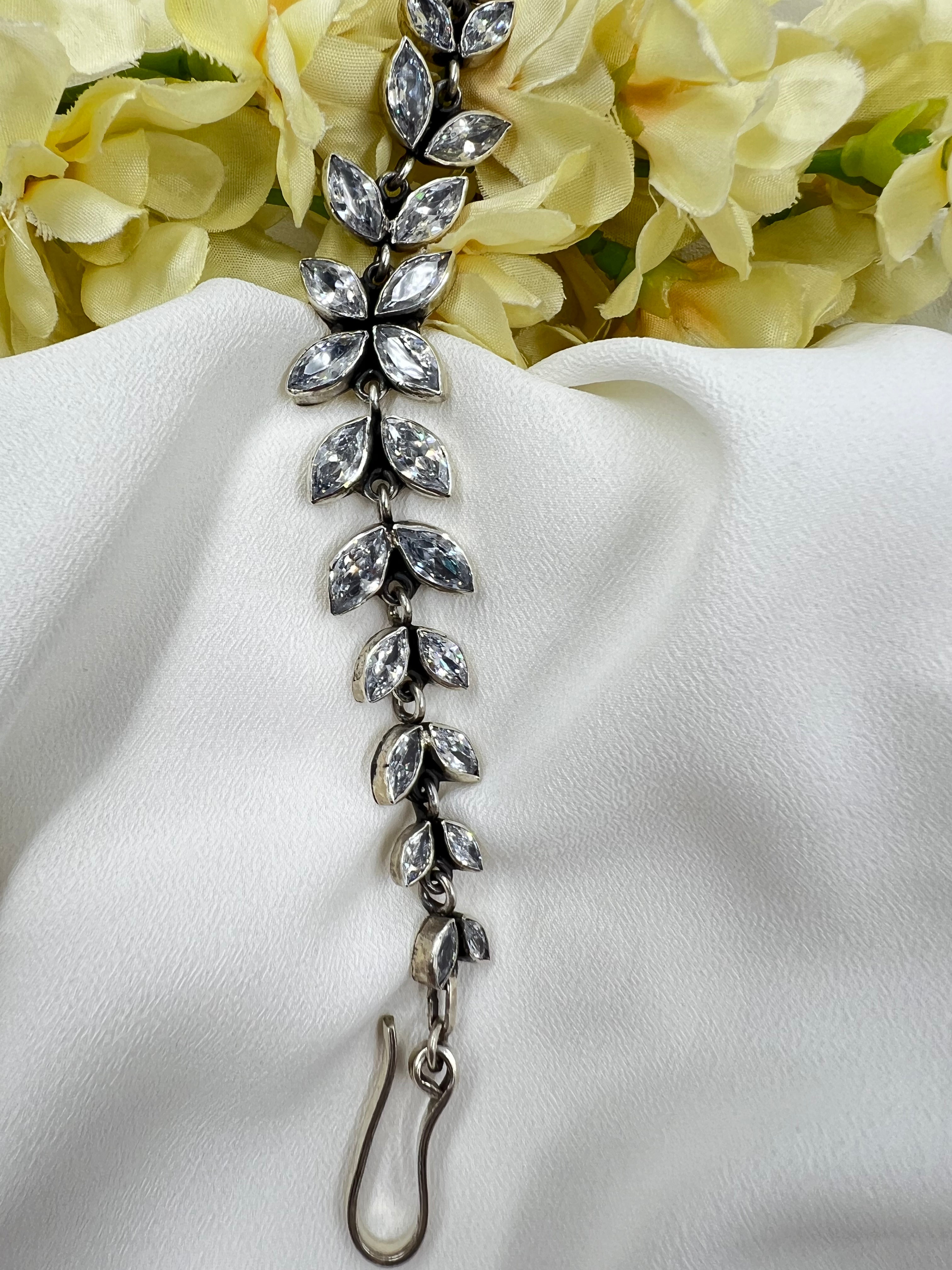 LeafyContrast Bracelet