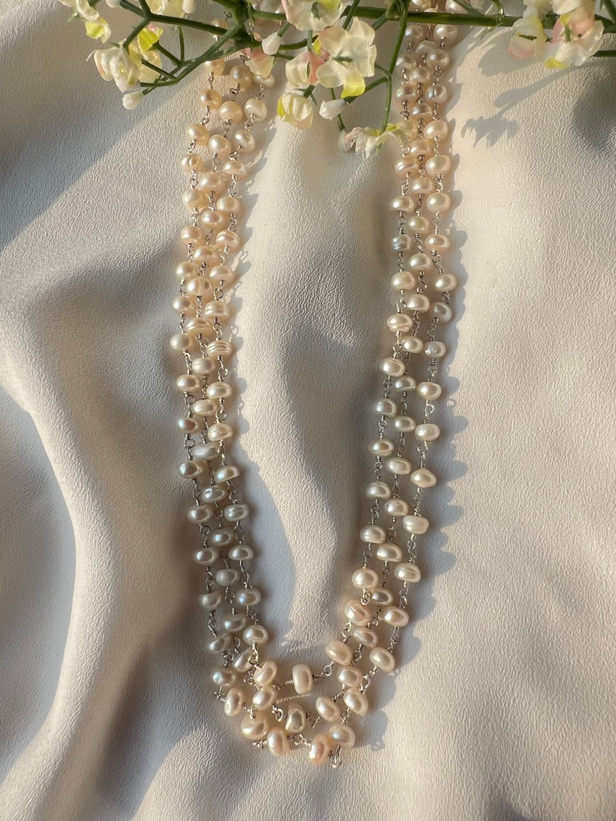 Pearl Embrace Necklace